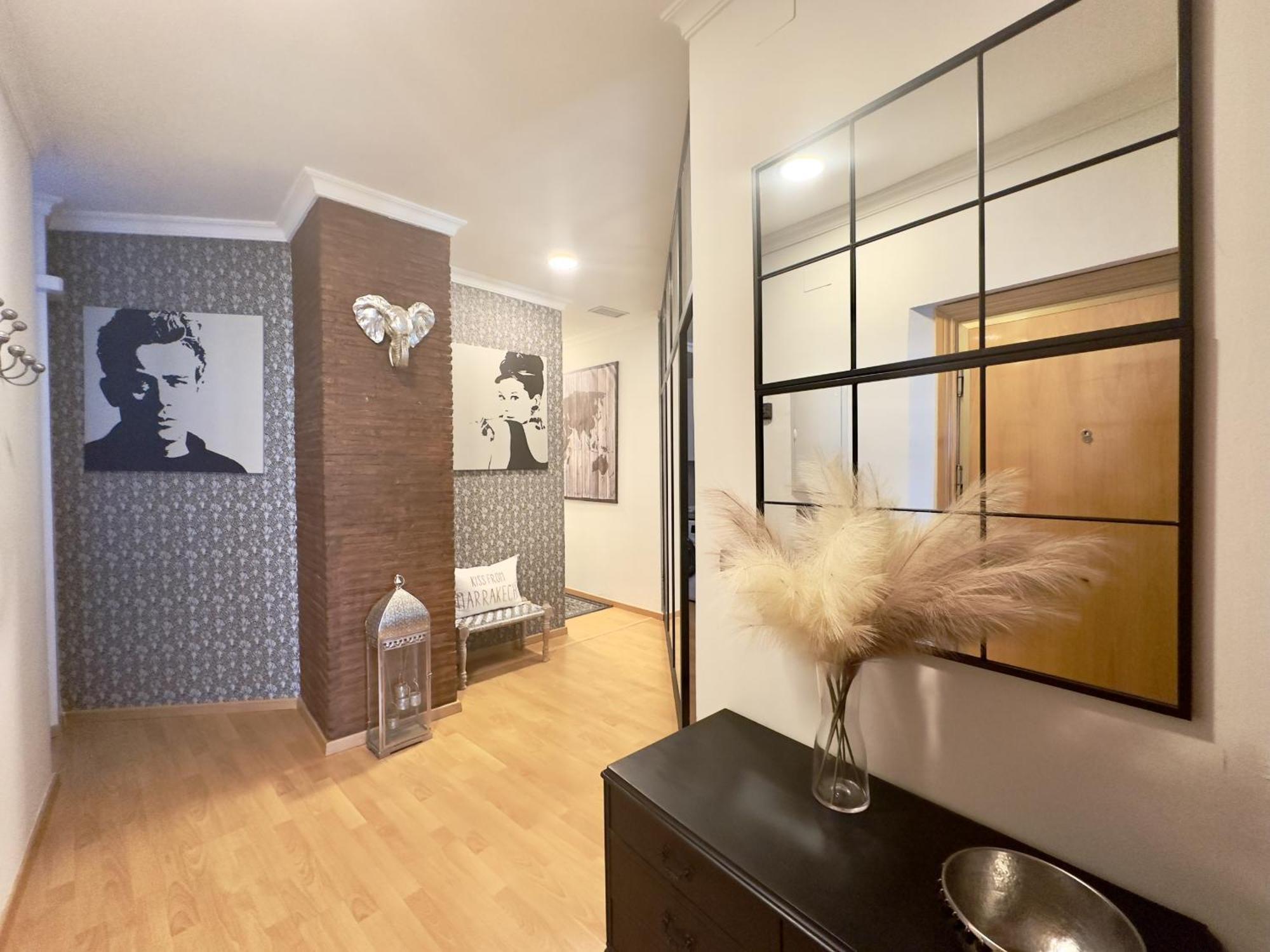 Urbe10 Plaza De Uncibay 3 Bedrooms Apatment Málaga Extérieur photo